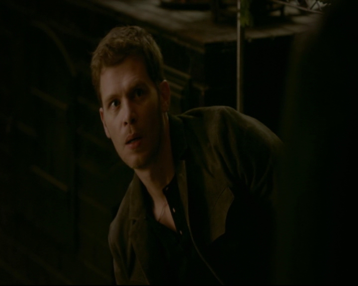 vampirediariesworld-dot-nl_TheOriginals5x02WrongTurnOnBourbon03026.jpg