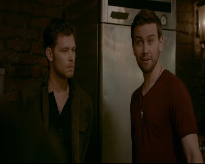 vampirediariesworld-dot-nl_TheOriginals5x02WrongTurnOnBourbon03048.jpg