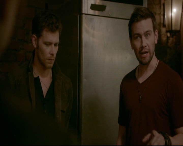 vampirediariesworld-dot-nl_TheOriginals5x02WrongTurnOnBourbon03051.jpg