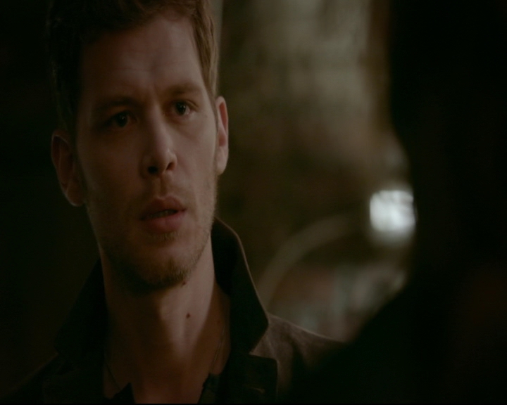 vampirediariesworld-dot-nl_TheOriginals5x02WrongTurnOnBourbon03078.jpg