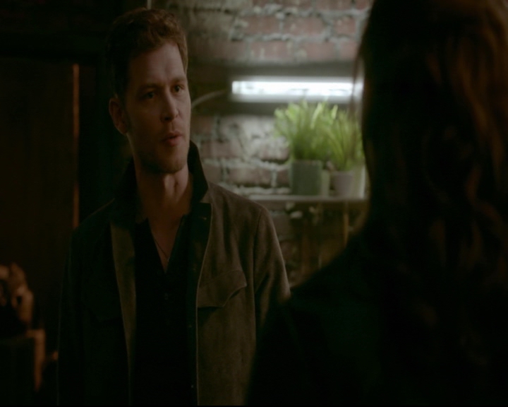 vampirediariesworld-dot-nl_TheOriginals5x02WrongTurnOnBourbon03090.jpg