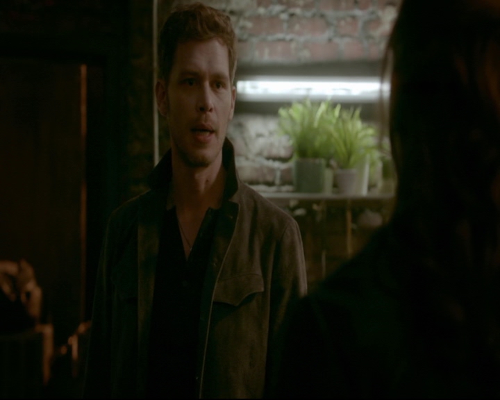 vampirediariesworld-dot-nl_TheOriginals5x02WrongTurnOnBourbon03092.jpg