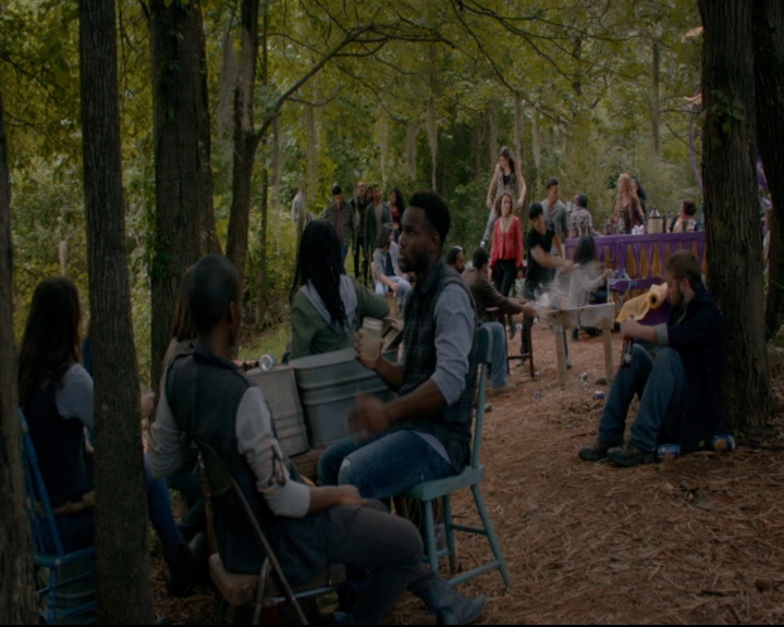 vampirediariesworld-dot-nl_TheOriginals5x02WrongTurnOnBourbon03114.jpg