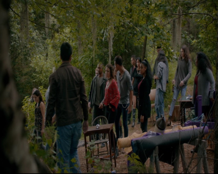 vampirediariesworld-dot-nl_TheOriginals5x02WrongTurnOnBourbon03119.jpg