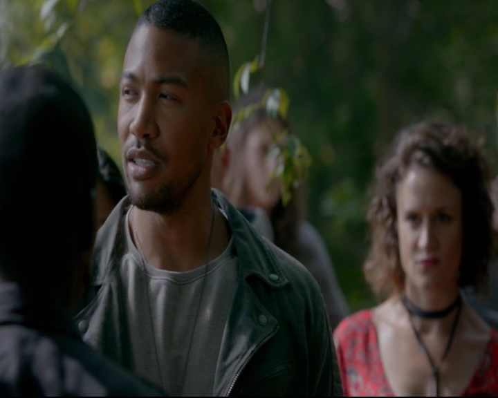 vampirediariesworld-dot-nl_TheOriginals5x02WrongTurnOnBourbon03137.jpg