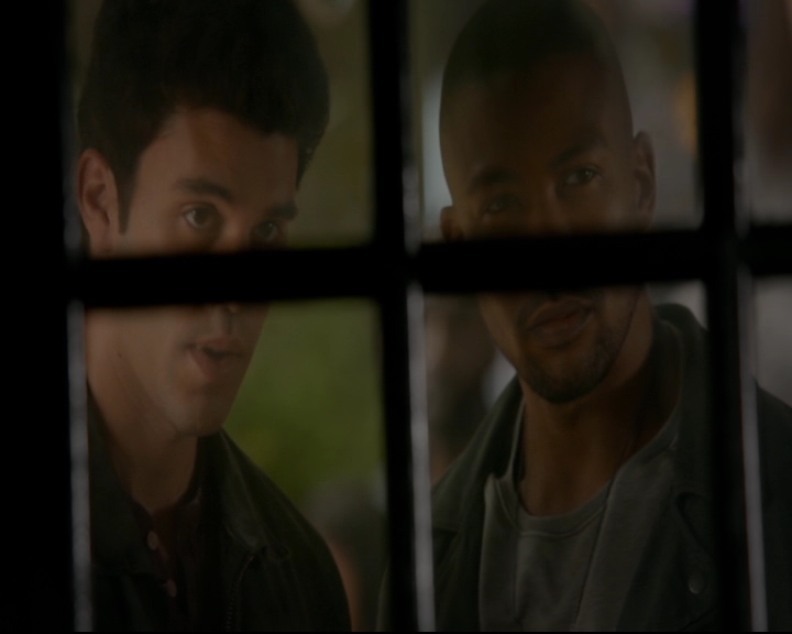 vampirediariesworld-dot-nl_TheOriginals5x02WrongTurnOnBourbon03281.jpg