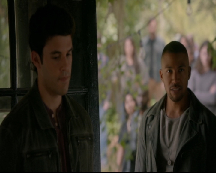 vampirediariesworld-dot-nl_TheOriginals5x02WrongTurnOnBourbon03335.jpg