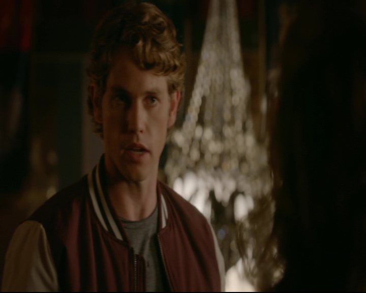 vampirediariesworld-dot-nl_TheOriginals5x02WrongTurnOnBourbon03426.jpg