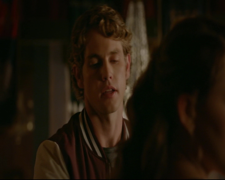 vampirediariesworld-dot-nl_TheOriginals5x02WrongTurnOnBourbon03438.jpg