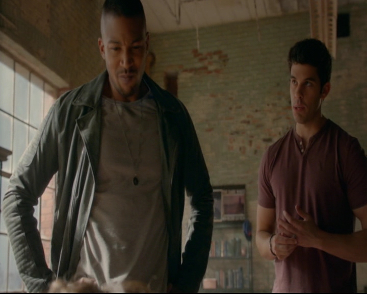 vampirediariesworld-dot-nl_TheOriginals5x02WrongTurnOnBourbon03481.jpg