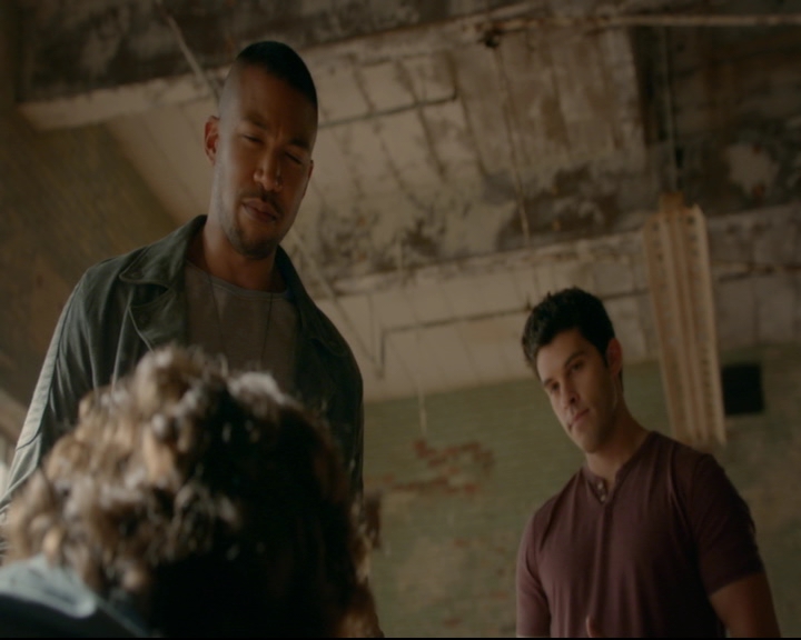 vampirediariesworld-dot-nl_TheOriginals5x02WrongTurnOnBourbon03492.jpg