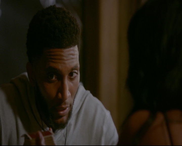 vampirediariesworld-dot-nl_TheOriginals5x02WrongTurnOnBourbon03635.jpg
