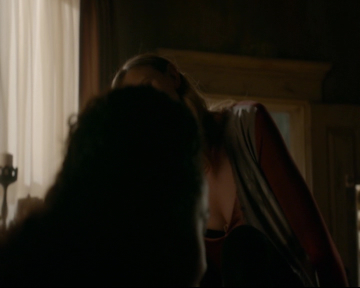 vampirediariesworld-dot-nl_TheOriginals5x02WrongTurnOnBourbon03745.jpg