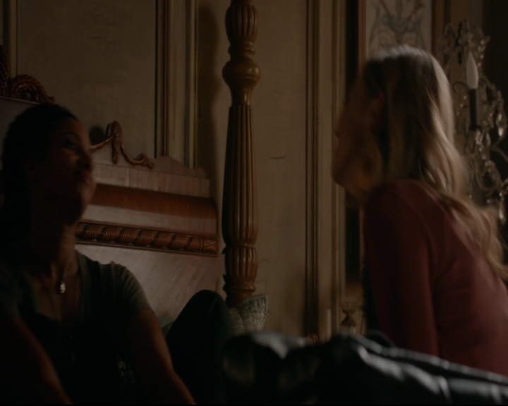 vampirediariesworld-dot-nl_TheOriginals5x02WrongTurnOnBourbon03747.jpg