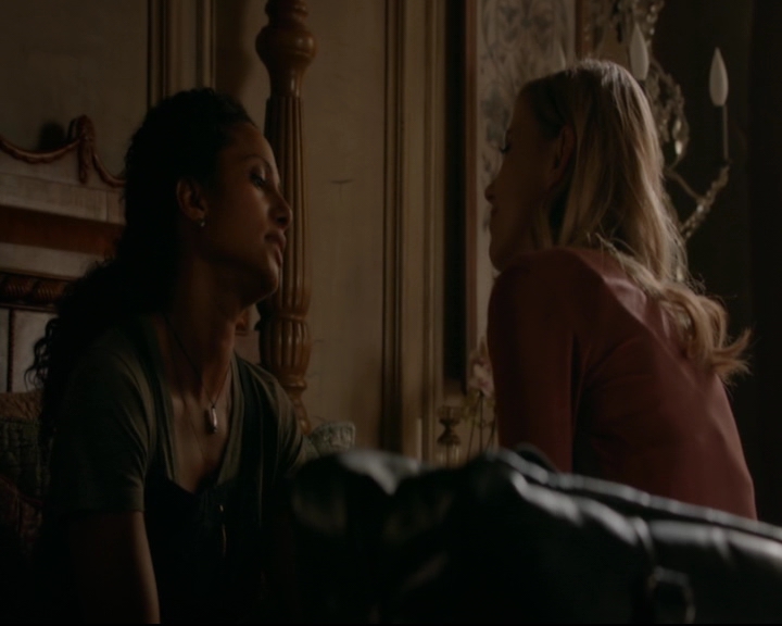 vampirediariesworld-dot-nl_TheOriginals5x02WrongTurnOnBourbon03750.jpg