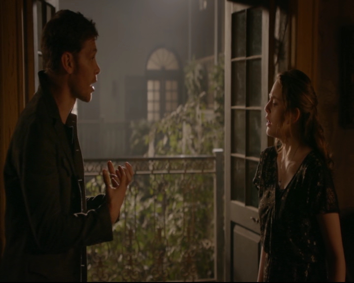 vampirediariesworld-dot-nl_TheOriginals5x02WrongTurnOnBourbon03811.jpg