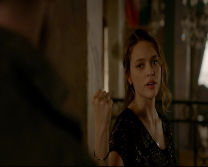 vampirediariesworld-dot-nl_TheOriginals5x02WrongTurnOnBourbon03824.jpg