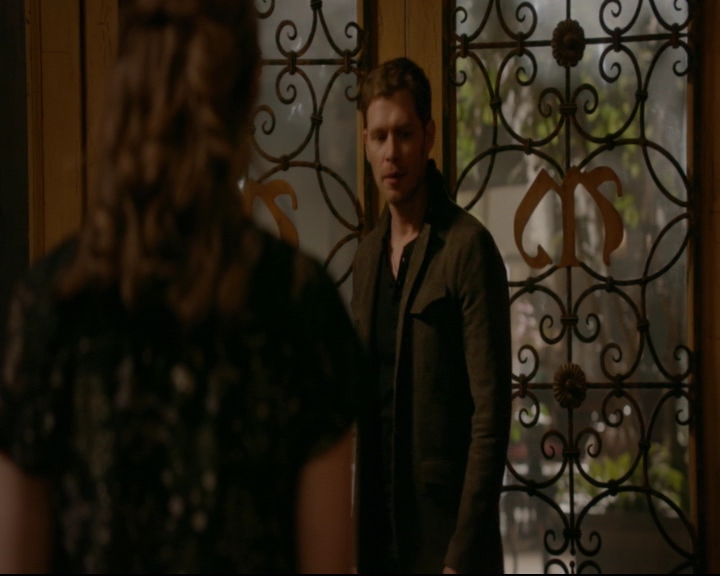 vampirediariesworld-dot-nl_TheOriginals5x02WrongTurnOnBourbon03900.jpg