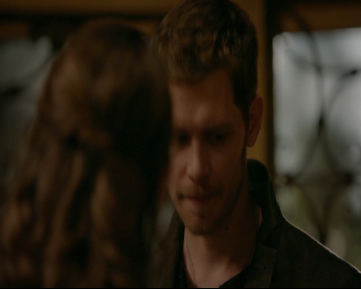 vampirediariesworld-dot-nl_TheOriginals5x02WrongTurnOnBourbon03917.jpg