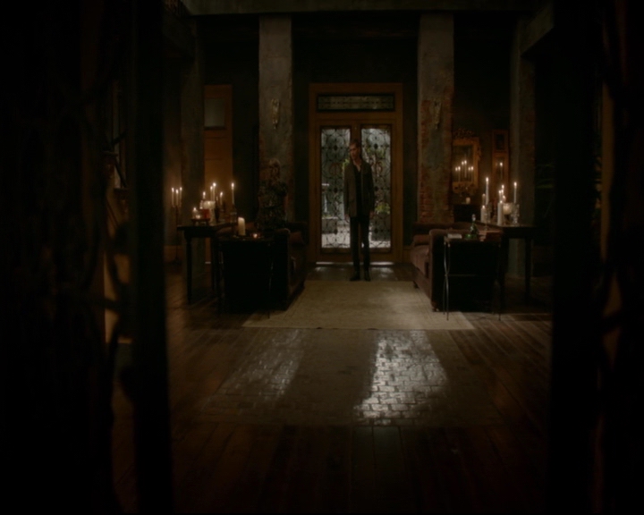 vampirediariesworld-dot-nl_TheOriginals5x02WrongTurnOnBourbon04012.jpg