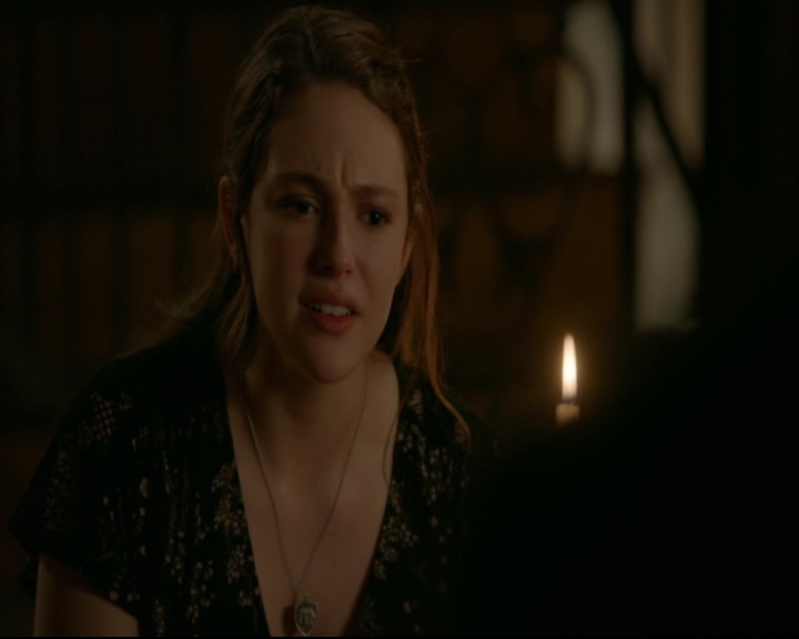 vampirediariesworld-dot-nl_TheOriginals5x02WrongTurnOnBourbon04023.jpg