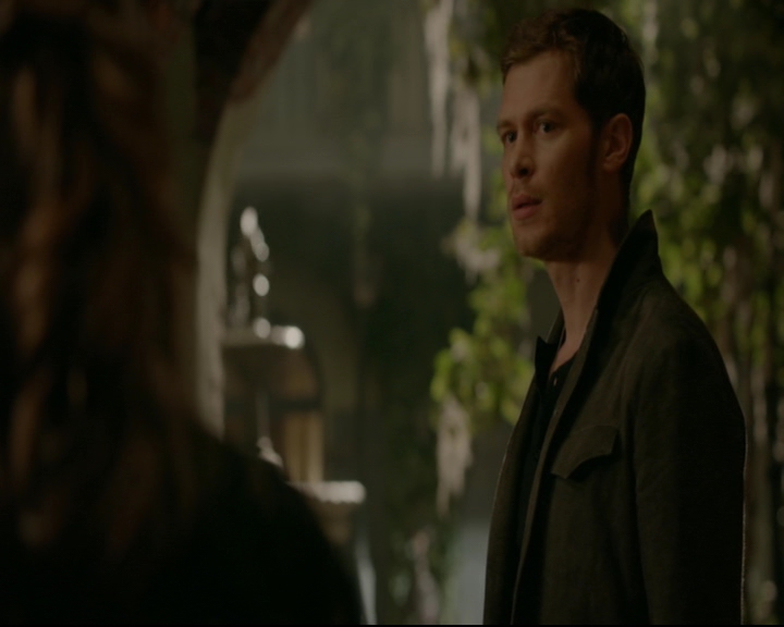 vampirediariesworld-dot-nl_TheOriginals5x02WrongTurnOnBourbon04120.jpg