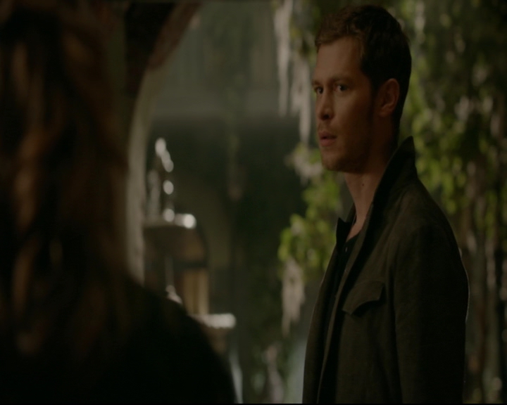 vampirediariesworld-dot-nl_TheOriginals5x02WrongTurnOnBourbon04123.jpg