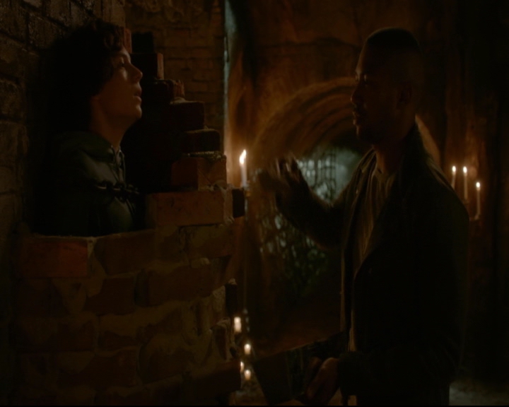 vampirediariesworld-dot-nl_TheOriginals5x02WrongTurnOnBourbon04146.jpg