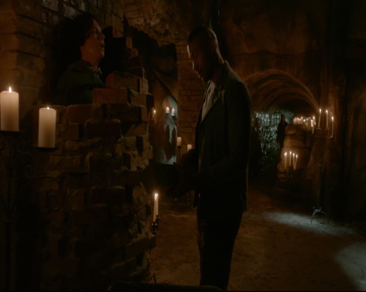 vampirediariesworld-dot-nl_TheOriginals5x02WrongTurnOnBourbon04152.jpg