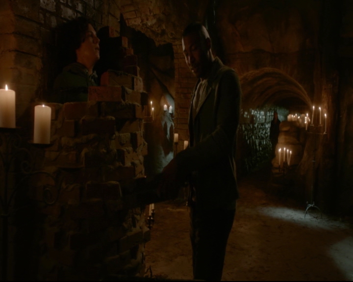 vampirediariesworld-dot-nl_TheOriginals5x02WrongTurnOnBourbon04153.jpg