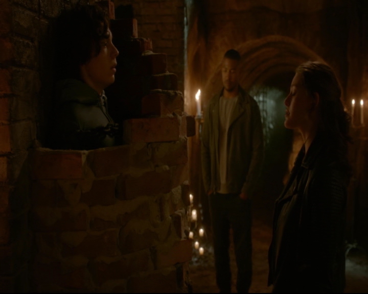 vampirediariesworld-dot-nl_TheOriginals5x02WrongTurnOnBourbon04193.jpg