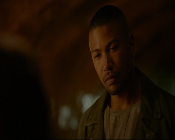 vampirediariesworld-dot-nl_TheOriginals5x02WrongTurnOnBourbon04201.jpg