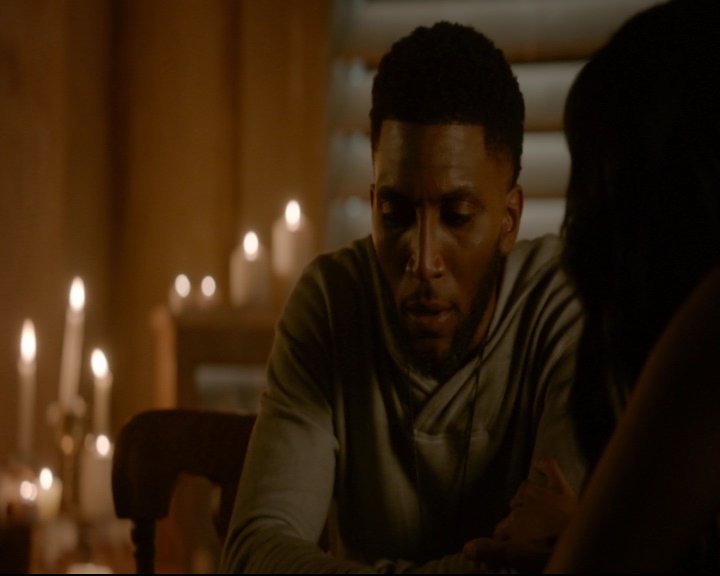 vampirediariesworld-dot-nl_TheOriginals5x02WrongTurnOnBourbon04214.jpg