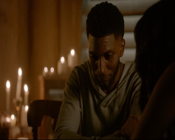 vampirediariesworld-dot-nl_TheOriginals5x02WrongTurnOnBourbon04219.jpg