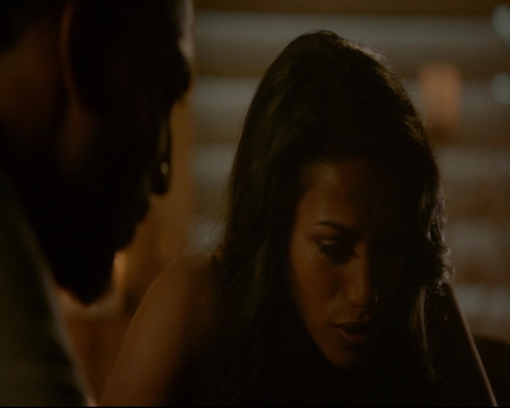 vampirediariesworld-dot-nl_TheOriginals5x02WrongTurnOnBourbon04229.jpg