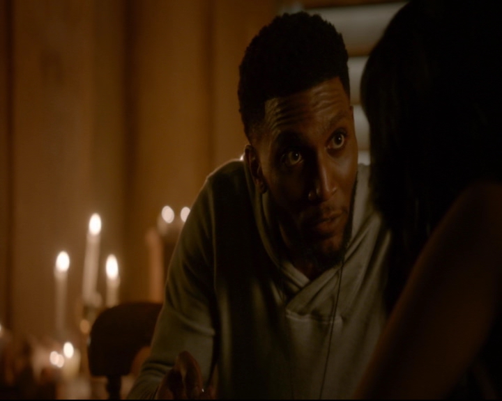 vampirediariesworld-dot-nl_TheOriginals5x02WrongTurnOnBourbon04234.jpg