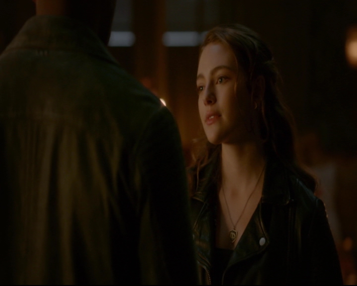 vampirediariesworld-dot-nl_TheOriginals5x02WrongTurnOnBourbon04281.jpg