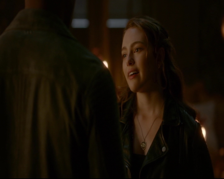 vampirediariesworld-dot-nl_TheOriginals5x02WrongTurnOnBourbon04282.jpg