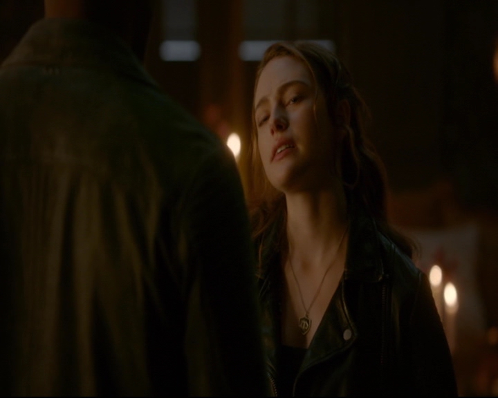 vampirediariesworld-dot-nl_TheOriginals5x02WrongTurnOnBourbon04283.jpg