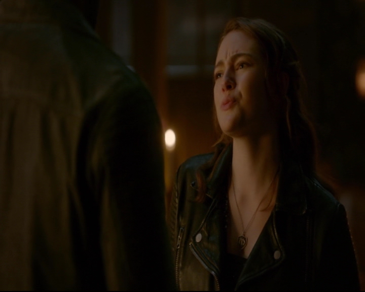 vampirediariesworld-dot-nl_TheOriginals5x02WrongTurnOnBourbon04289.jpg