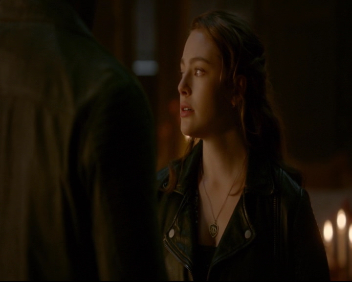 vampirediariesworld-dot-nl_TheOriginals5x02WrongTurnOnBourbon04301.jpg