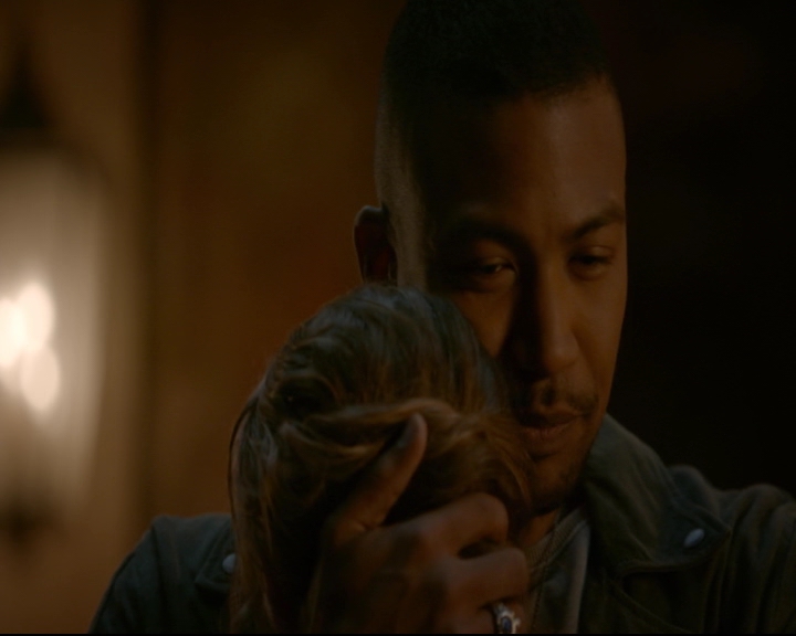 vampirediariesworld-dot-nl_TheOriginals5x02WrongTurnOnBourbon04340.jpg