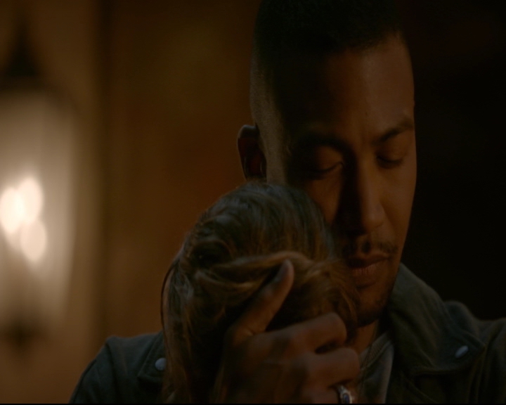 vampirediariesworld-dot-nl_TheOriginals5x02WrongTurnOnBourbon04349.jpg