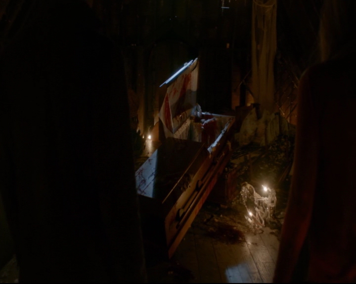 vampirediariesworld-dot-nl_TheOriginals5x02WrongTurnOnBourbon04362.jpg