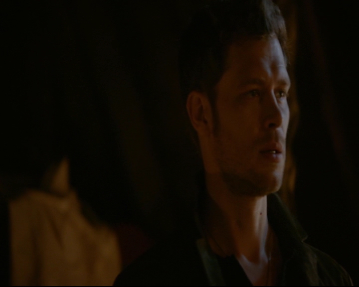 vampirediariesworld-dot-nl_TheOriginals5x02WrongTurnOnBourbon04364.jpg