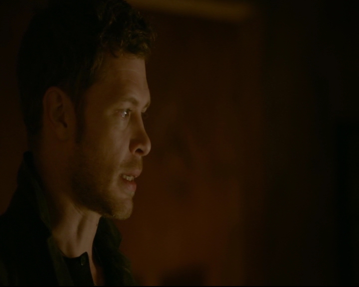 vampirediariesworld-dot-nl_TheOriginals5x02WrongTurnOnBourbon04402.jpg