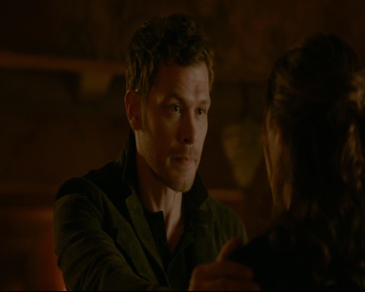 vampirediariesworld-dot-nl_TheOriginals5x02WrongTurnOnBourbon04413.jpg