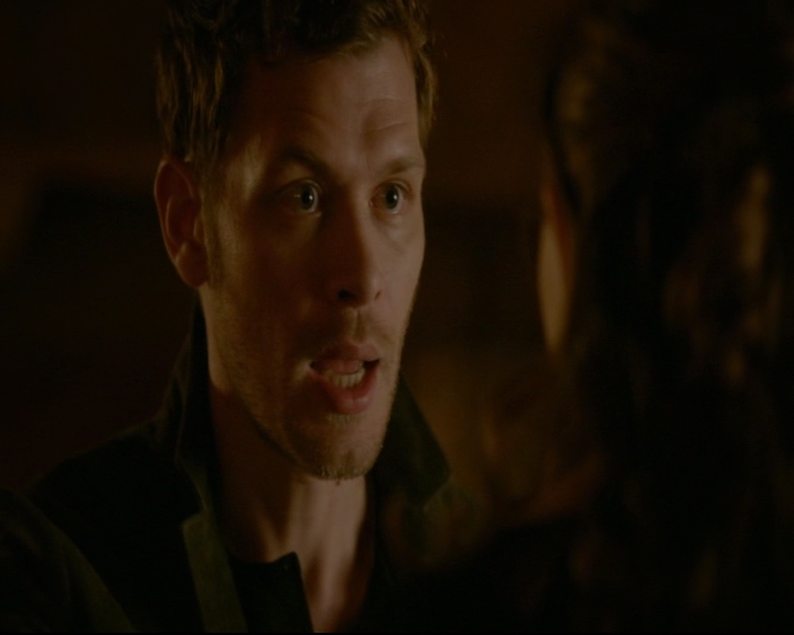 vampirediariesworld-dot-nl_TheOriginals5x02WrongTurnOnBourbon04417.jpg