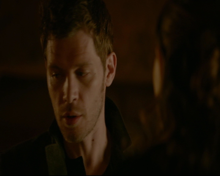 vampirediariesworld-dot-nl_TheOriginals5x02WrongTurnOnBourbon04423.jpg