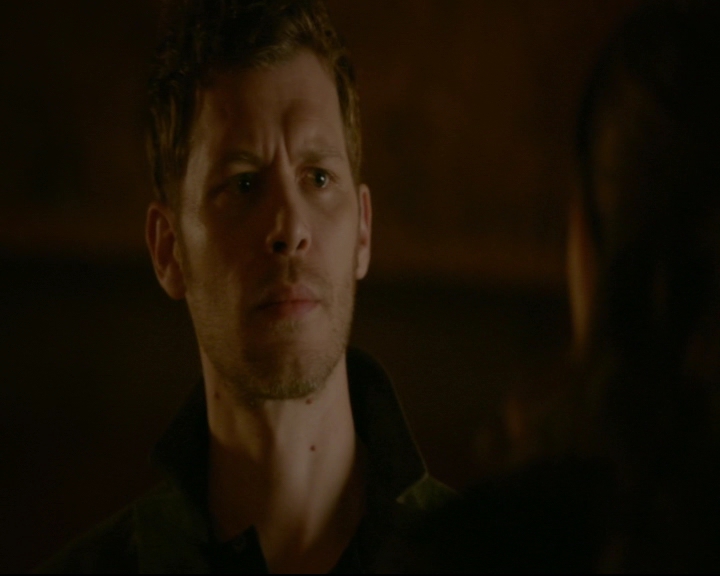 vampirediariesworld-dot-nl_TheOriginals5x02WrongTurnOnBourbon04430.jpg